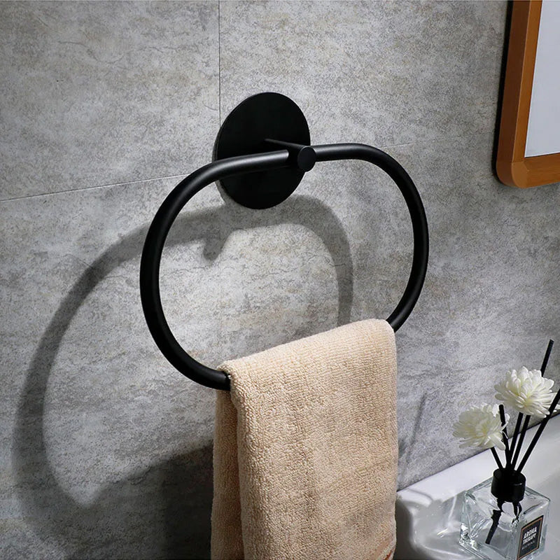 Porte serviette sans percer pour une salle de bain moderne