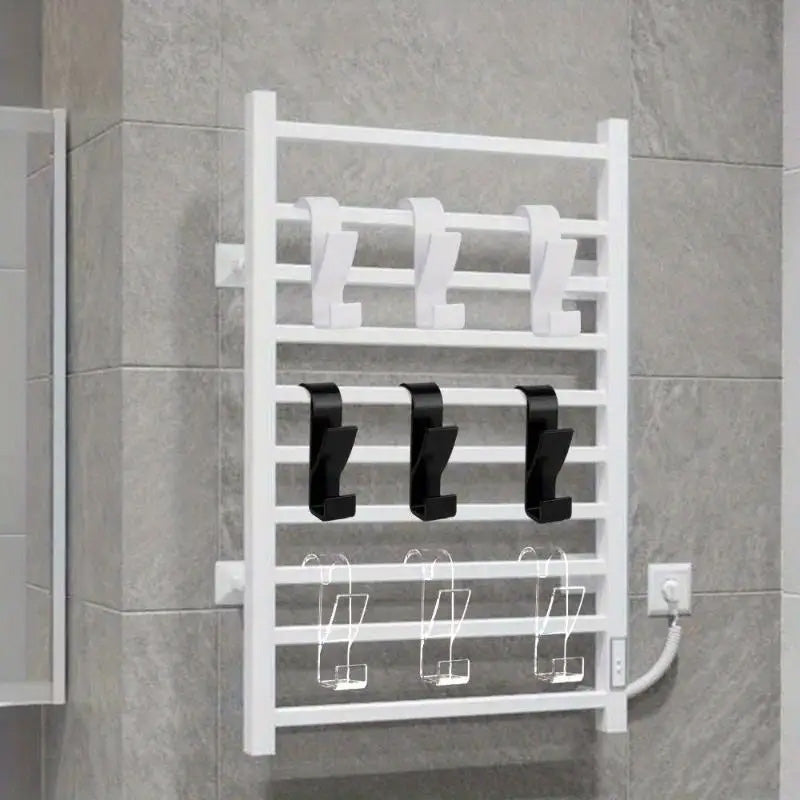 Patère sèche serviette pour une salle de bain ordonnée