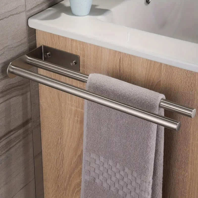 Un porte serviette mural en inox pour sublimer votre salle de bain