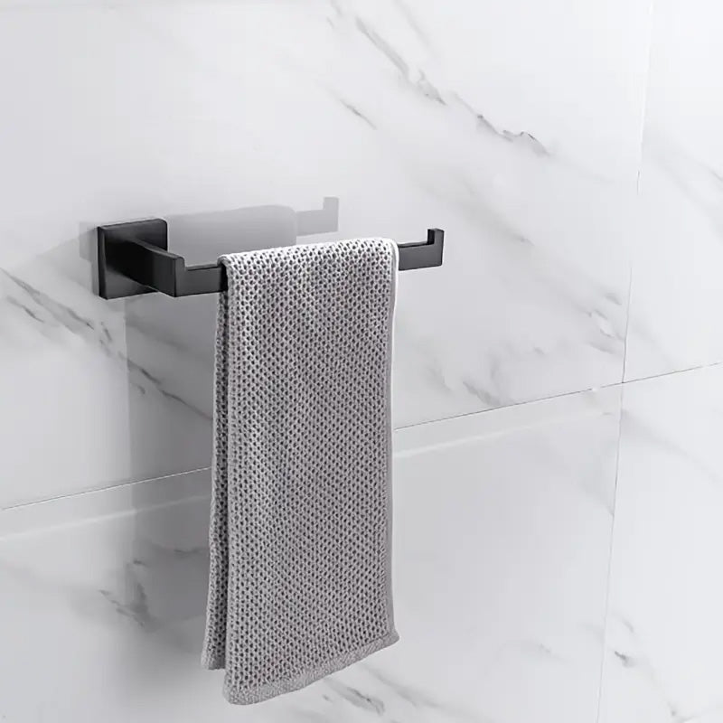 Porte serviette mural solide pour une salle de bain optimisée