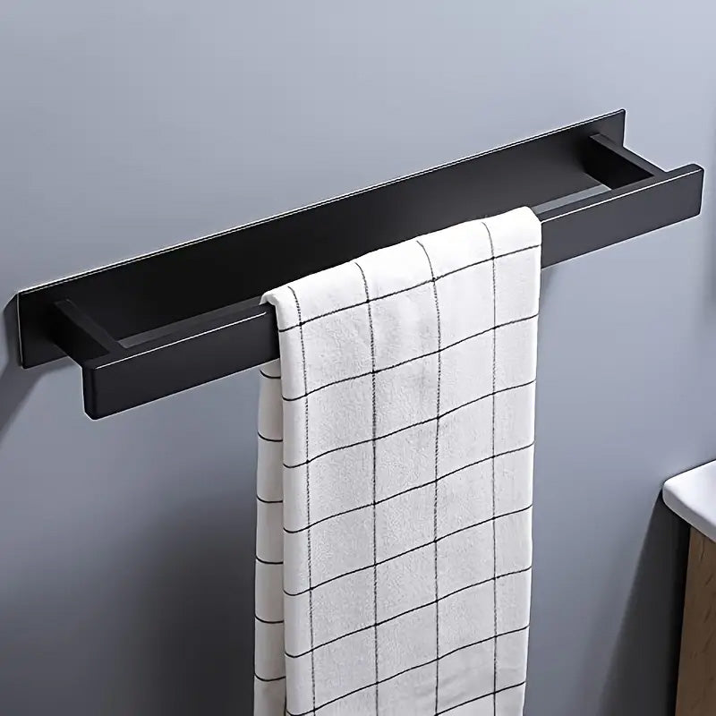 Un porte serviette mural pratique et sans percer